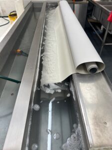 Ultrasonic Blind Cleaning _ Suck it up Rug Laundry
